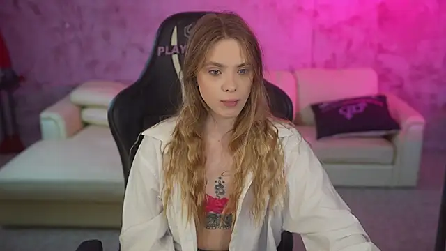 Snapshot of Angy_Netal chatting on February 6, 2026, 7:48 am Angy Netal online show from February 6, 2026, 7:48 am