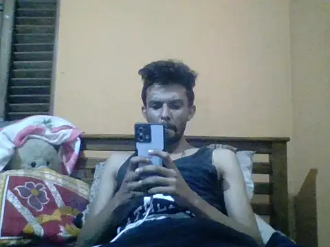 Rusiru32 online show from December 16, 2025, 11:20 pm