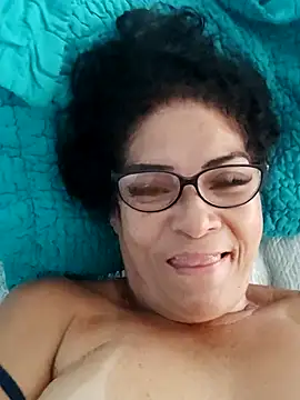 Snapshot of Delicy1 chatting on October 25, 2025, 7:36 pm Delicy1 online show from October 25, 2025, 7:36 pm