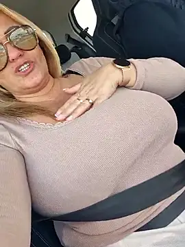 Snapshot of Isabellaa04 chatting on March 12, 2026, 11:36 am Isabellaa04 online show from March 12, 2026, 11:36 am