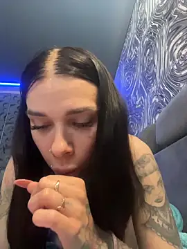 Snapshot of Queen_of_pain chatting on May 19, 2026, 7:26 am Queen of pain online show from May 19, 2026, 7:26 am
