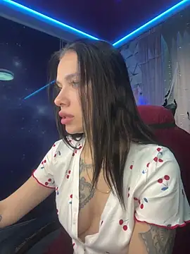 Queen of pain online show from November 2, 2025, 7:02 am