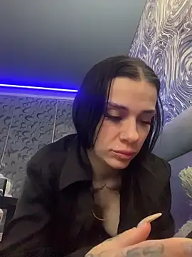 Queen of pain online show from January 14, 2026, 7:12 am