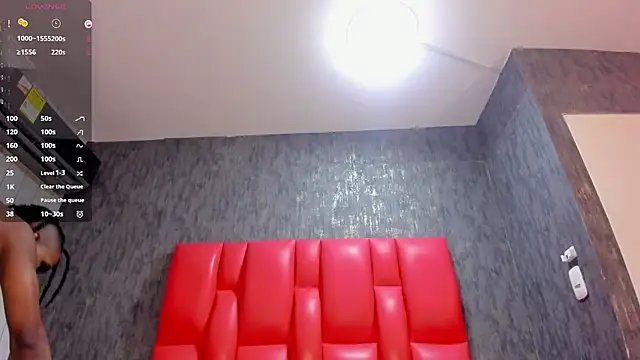 DominicSccott online show from December 5, 2025, 1:21 pm