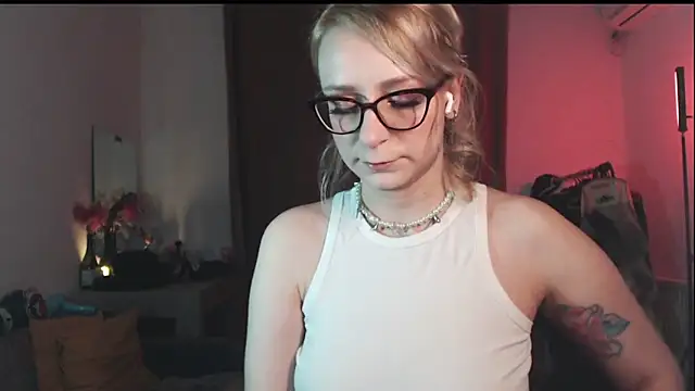 welliza online show from February 5, 2026, 3:02 am