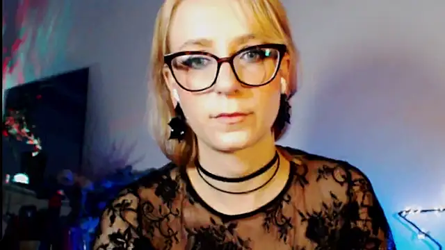 Snapshot of welliza chatting on March 18, 2025, 1:57 am welliza online show from March 18, 2025, 1:57 am