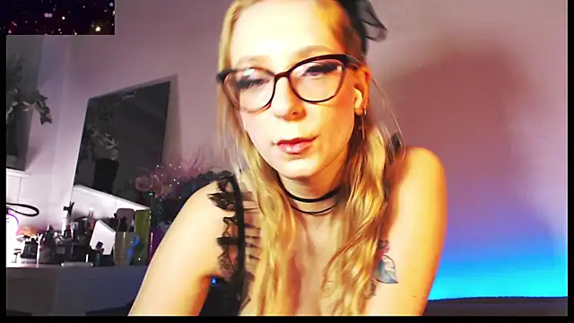 Snapshot of welliza chatting on February 21, 2025, 2:39 am welliza online show from February 21, 2025, 2:39 am