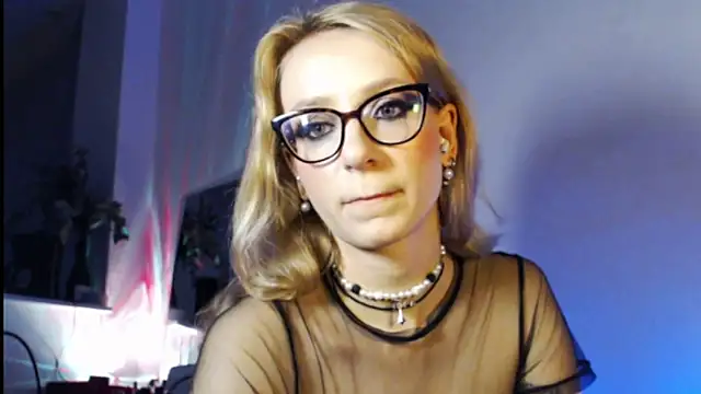 Snapshot of welliza chatting on March 19, 2025, 1:10 am welliza online show from March 19, 2025, 1:10 am