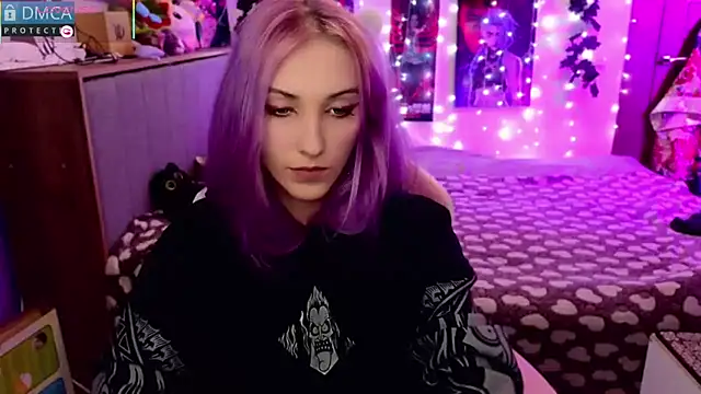 Violet Noir online show from January 24, 2025, 6:57 am