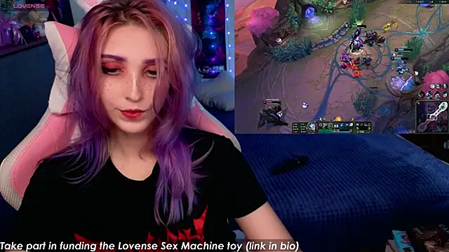 Violet Noir online show from September 11, 2025, 5:29 am