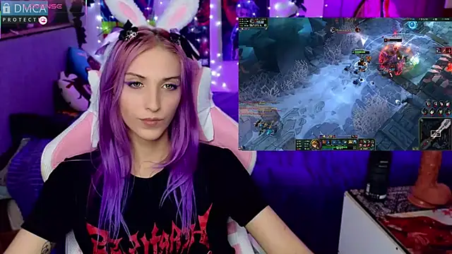 Violet Noir online show from January 22, 2025, 10:40 am