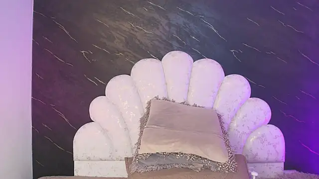  MiaBrown  online show from March 30, 2026, 12:06 pm