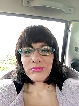 Emyly83 online show from October 21, 2025, 10:03 am