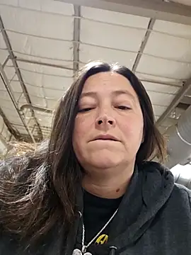 Snapshot of angelbaby1998 chatting on February 17, 2025, 7:01 pm angelbaby1998 online show from February 17, 2025, 7:01 pm