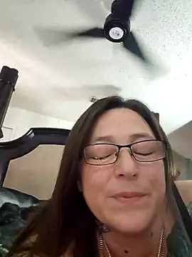 angelbaby1998 online show from December 22, 2025, 5:35 pm