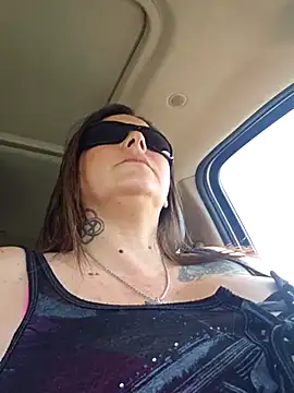 Snapshot of angelbaby1998 chatting on March 22, 2025, 5:20 pm angelbaby1998 online show from March 22, 2025, 5:20 pm