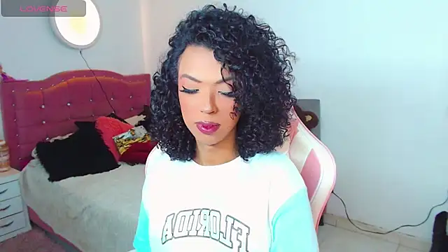 Snapshot of Tanedra_collings chatting on April 23, 2026, 1:56 am Tanedra collings online show from April 23, 2026, 1:56 am