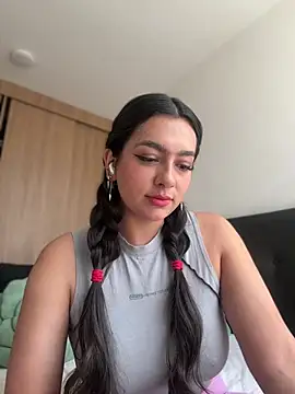 Snapshot of Nicollemays chatting on January 15, 2026, 3:26 pm Nicollemays online show from January 15, 2026, 3:26 pm