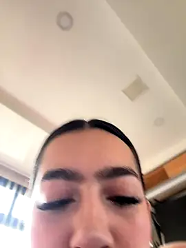 Snapshot of Nicollemays chatting on November 5, 2025, 4:10 pm Nicollemays online show from November 5, 2025, 4:10 pm