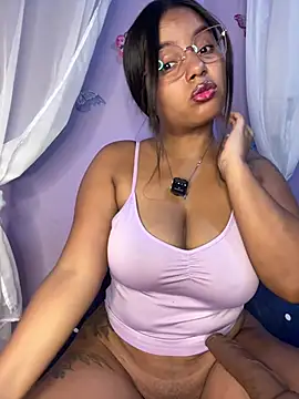 Snapshot of Aleja_DANS chatting on April 23, 2026, 7:26 am Aleja DANS online show from April 23, 2026, 7:26 am