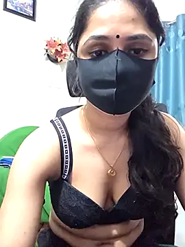 Snapshot of Suvosri chatting on March 29, 2026, 5:03 pm Suvosri online show from March 29, 2026, 5:03 pm