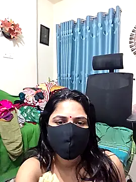 Snapshot of Suvosri chatting on March 26, 2026, 4:27 pm Suvosri online show from March 26, 2026, 4:27 pm