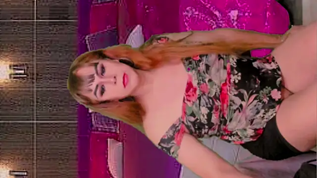 Snapshot of Candyluv chatting on March 9, 2025, 12:10 am Candyluv online show from March 9, 2025, 12:10 am