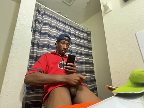 Snapshot of Z3US_UP_1 chatting on October 12, 2025, 7:32 am Z3US UP 1 online show from October 12, 2025, 7:32 am