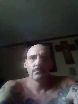 Snapshot of ClydeCan409 chatting on March 25, 2026, 2:38 pm ClydeCan409 online show from March 25, 2026, 2:38 pm