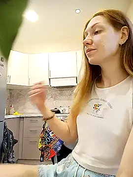 Snapshot of _Sweet_Love_ chatting on October 13, 2025, 12:29 pm Sweet Love online show from October 13, 2025, 12:29 pm