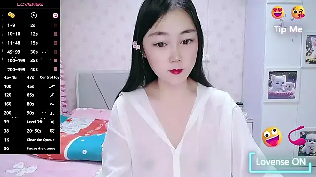 Snapshot of Elvira_baby chatting on April 13, 2026, 2:37 am Elvira baby online show from April 13, 2026, 2:37 am