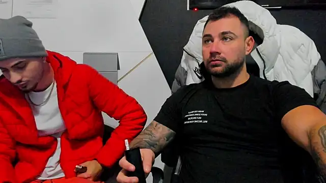 Snapshot of DuncanStone chatting on December 17, 2025, 5:34 am DuncanStone online show from December 17, 2025, 5:34 am