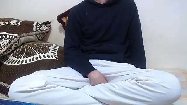 Alexdelarge323 online show from February 11, 2026, 11:10 am