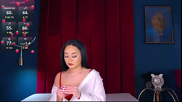 MadyLuxxx online show from January 14, 2026, 8:01 pm