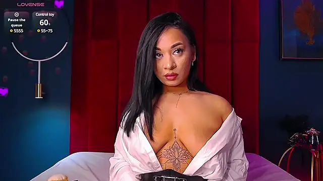 Snapshot of MadyLuxxx chatting on March 22, 2025, 8:04 pm MadyLuxxx online show from March 22, 2025, 8:04 pm