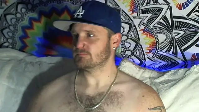 Snapshot of BlueEyedGuyPNW chatting on December 20, 2025, 5:49 pm BlueEyedGuyPNW online show from December 20, 2025, 5:49 pm