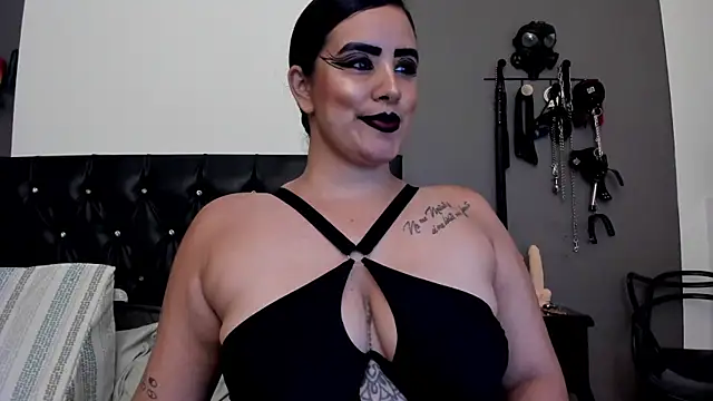 MariaGaitan online show from October 13, 2025, 7:04 pm