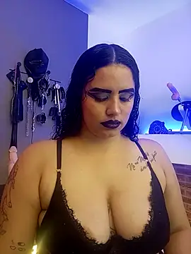 MariaGaitan online show from November 30, 2025, 7:03 pm