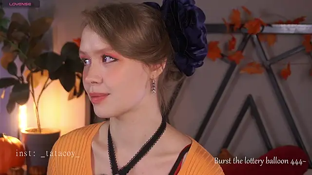 Snapshot of TataCoy chatting on November 5, 2025, 1:36 pm TataCoy online show from November 5, 2025, 1:36 pm