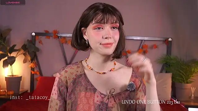 Snapshot of TataCoy chatting on November 15, 2025, 2:10 pm TataCoy online show from November 15, 2025, 2:10 pm