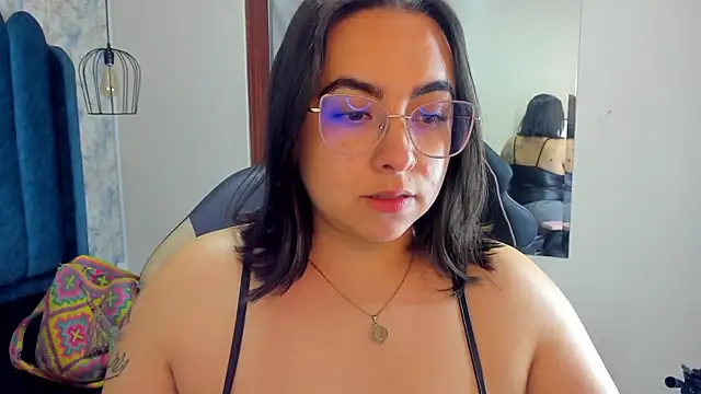 Snapshot of nalalye_cruzz_ chatting on March 24, 2026, 2:33 am nalalye cruzz online show from March 24, 2026, 2:33 am