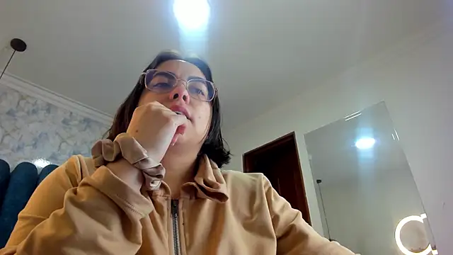 Snapshot of nalalye_cruzz_ chatting on April 15, 2026, 2:50 am nalalye cruzz online show from April 15, 2026, 2:50 am
