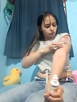 Snapshot of clarisse69 chatting on January 16, 2025, 4:17 am clarisse69 online show from January 16, 2025, 4:17 am