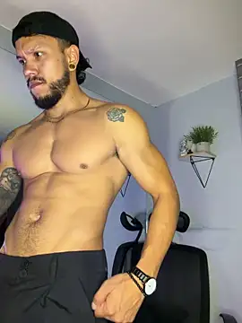 ARON TAYLER01 online show from November 29, 2025, 10:26 am