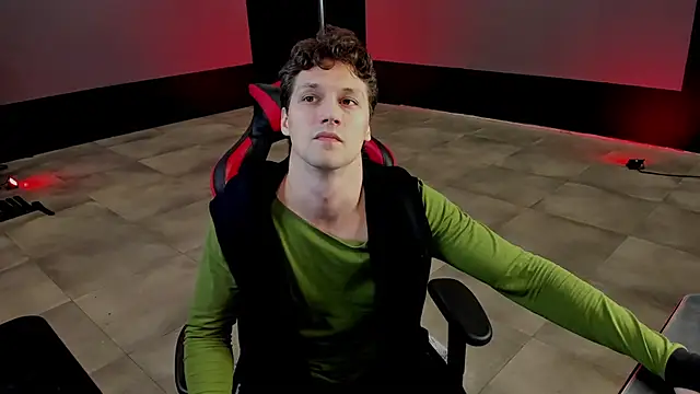 dirty-boss online show from March 19, 2025, 9:16 pm