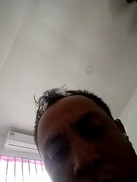 Snapshot of Vincenzo9604 chatting on October 1, 2025, 3:55 am Vincenzo9604 online show from October 1, 2025, 3:55 am