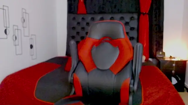 misslombana online show from November 6, 2025, 5:33 am