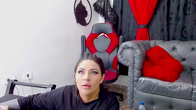 misslombana online show from March 24, 2026, 3:50 am