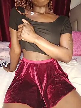 NicRaisaa online show from June 17, 2026, 3:39 am
