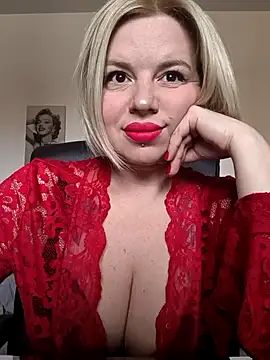 Snapshot of Ladykaos chatting on May 7, 2026, 9:45 am Ladykaos online show from May 7, 2026, 9:45 am